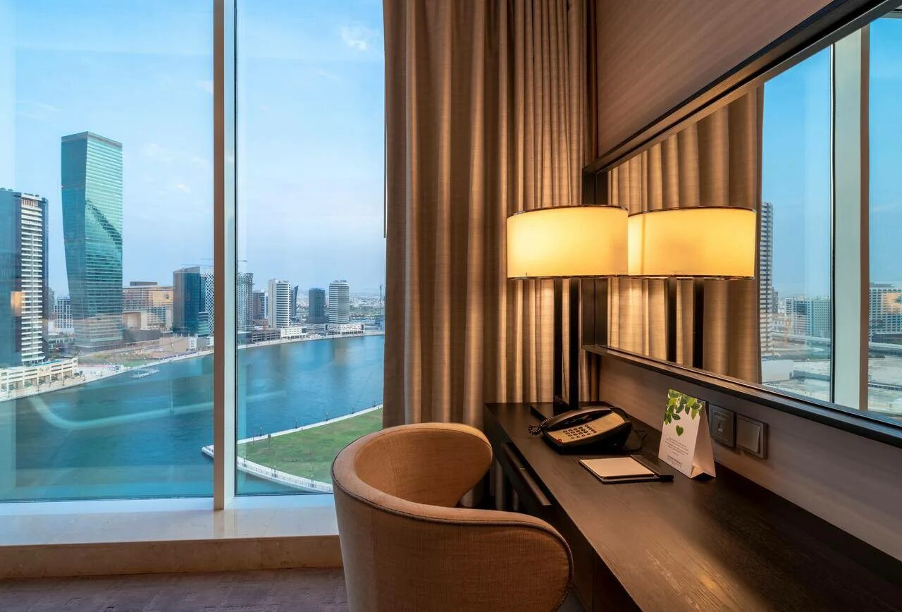 Central canal. Пулман Даунтаун Дубай. Дубай отель Pullman. Pullman Dubai Downtown 5. Business Bay Дубай.