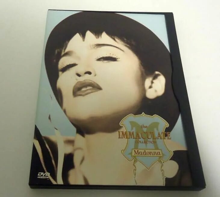 Madonna the immaculate collection album. Madonna the immaculate collection 1990 2018. Madonna the immaculate collection 1990. The immaculate collection. The immaculate collection мадонна.