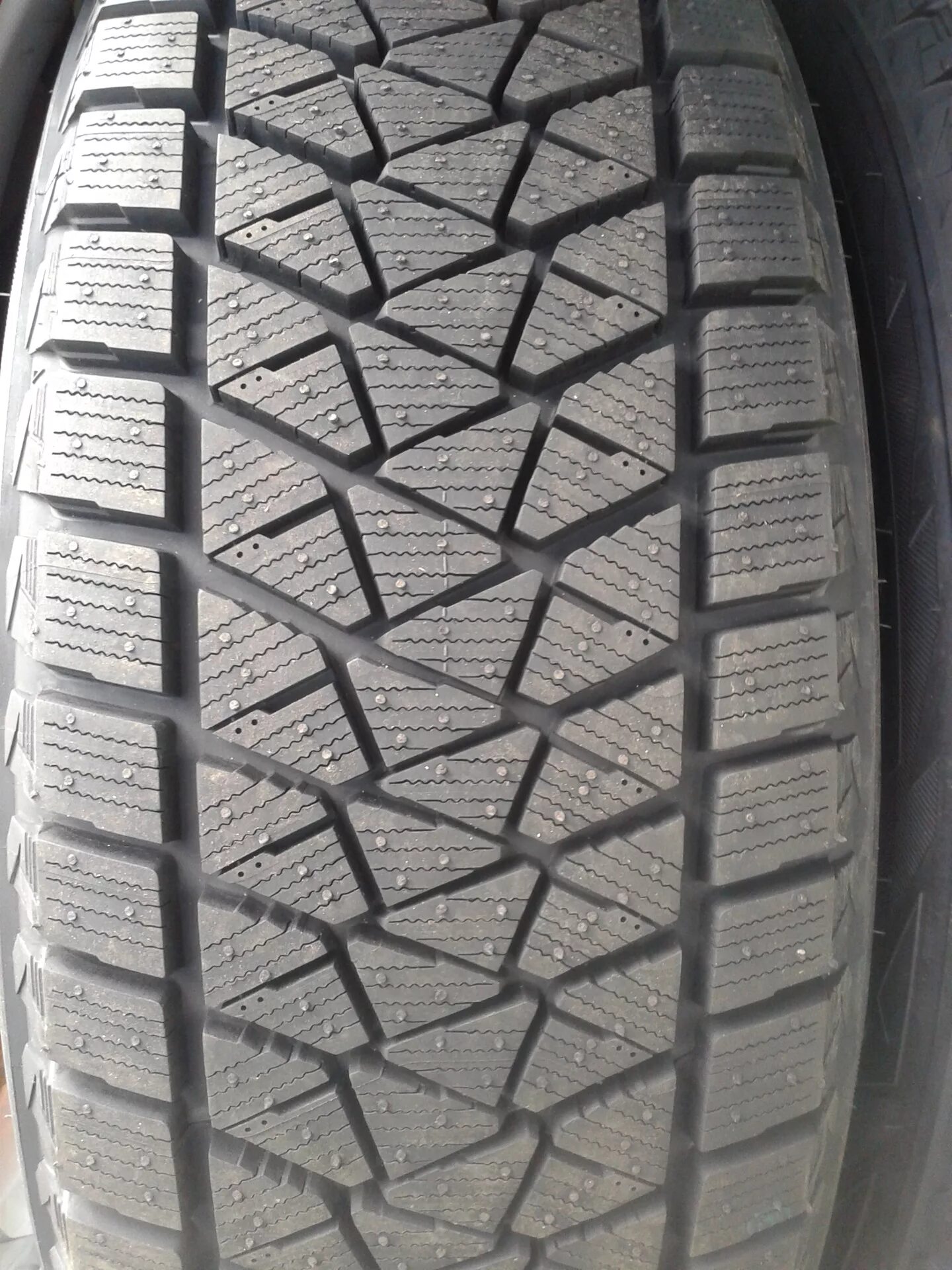 Blizzak dm v2. Bridgestone dm v2. шины bridgestone blizzak dm-v2. бриджстоун близак dm-v2. шины бриджстоун дмв 2.