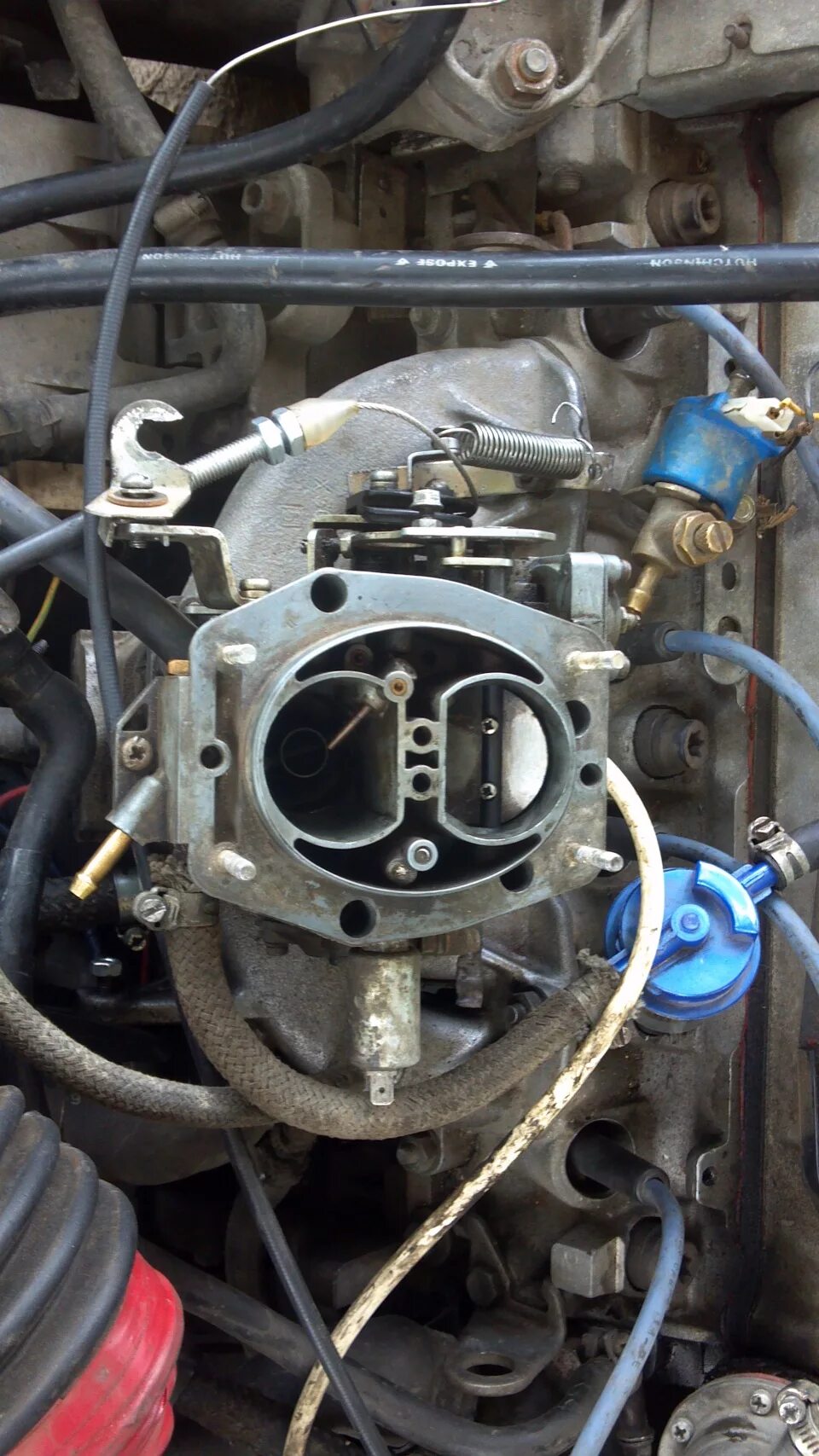 Carburetor Peugeot 405. Карбюратор Пежо 405. Карбюратор 405 шланги.