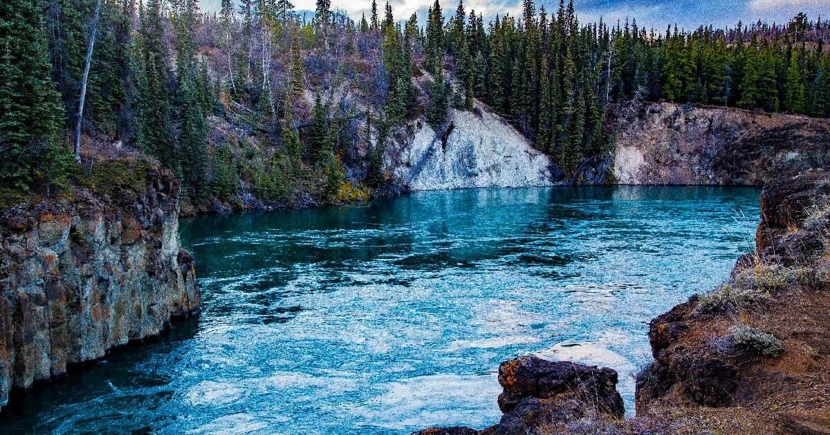 Бассейн океана реки юкон. Бассейн реки Юкон. Канадский Юкон. Река Мойеро Геология. Indian River Canada Yukon.