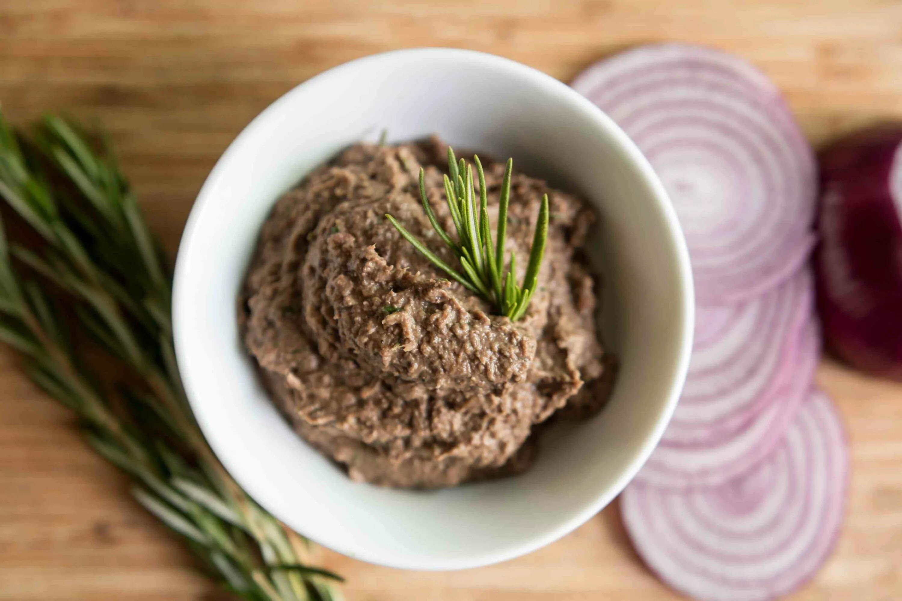 Как приготовить паштет из фасоли. Паштет из куриной печени с грецкими орехами. паштет из фасоли с грибами и орехами. паштет из фасоли и грецких орехов и чеснока. паштет из фасоли с чесноком и сливочным маслом.