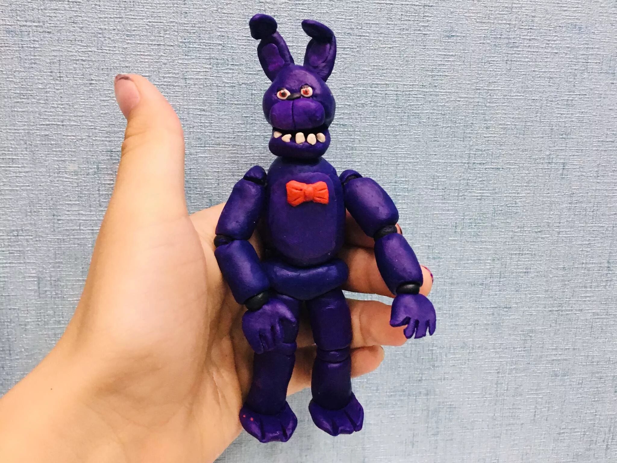 Как слепить бонни из фнаф. Бони из аниматроников из пластилина. Как слепить бонни из фнаф. Unwithered бонни из пластилина. Бонни фнаф из пластилина.