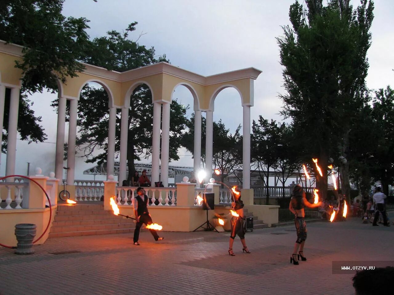 пляж солярис евпатория 2022. евпатория крым набережная. евпатория пляж джеваль. парк горького евпатория. евпаторийский дельфинарий евпатория.