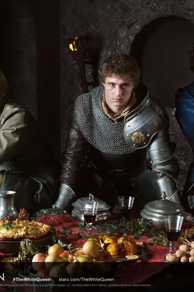 белая королева магазин. белая королева магазин. белая королева сериал 2 серия. белая королева сериал. фильм королева мечей 2000.