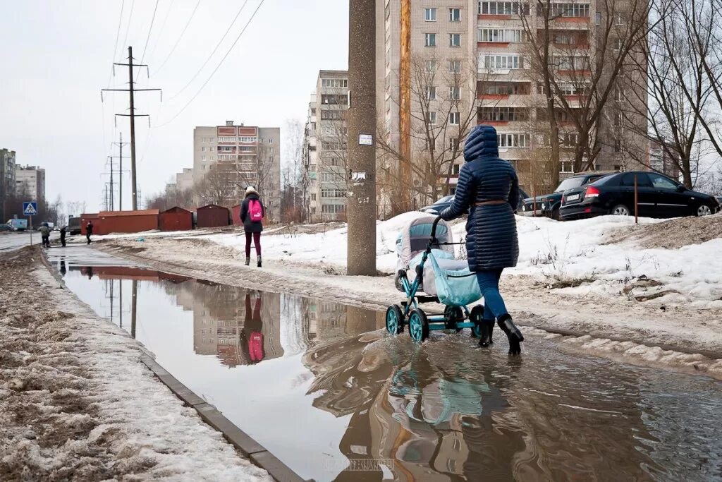 Р н доброе. Город владимир район доброе. город владимир микрорайон доброе. добрый район. обратная сторона весны.