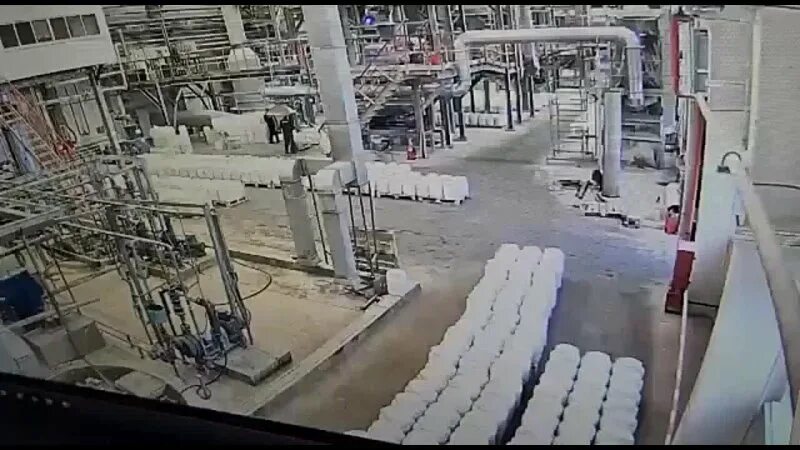 пожар на заводе сибур в дзержинске. химпром 110 цех. пожар на химпроме новочебоксарск 2022. химпром волгоград заброшенный. пожар на сибур пермь.