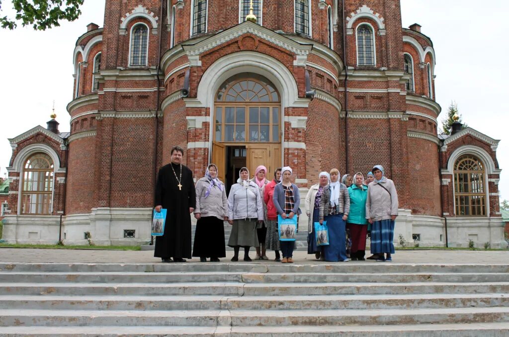 деревня туфля монастырщинского района смоленской области. монастырщино тульской области куликово поле. монастырщино. церковь успения пресвятой богородицы смоленская область. куликово поле гостиница монастырщина.