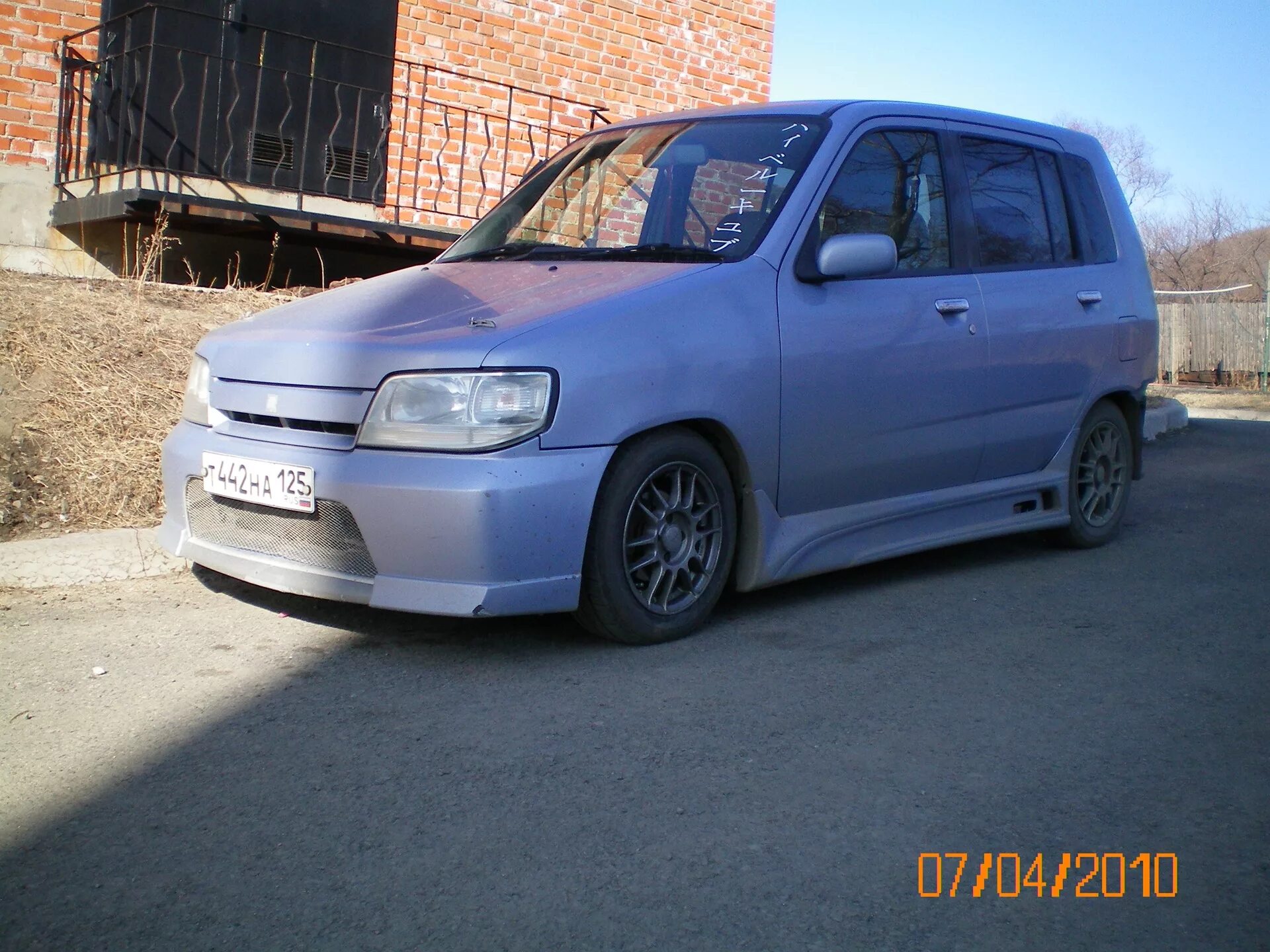 Ниссан куб зет 10. Nissan Cube z10. Ниссан куб 2001. Nissan Cube z10 tuned. Nissan Cube 2001 Tuning.