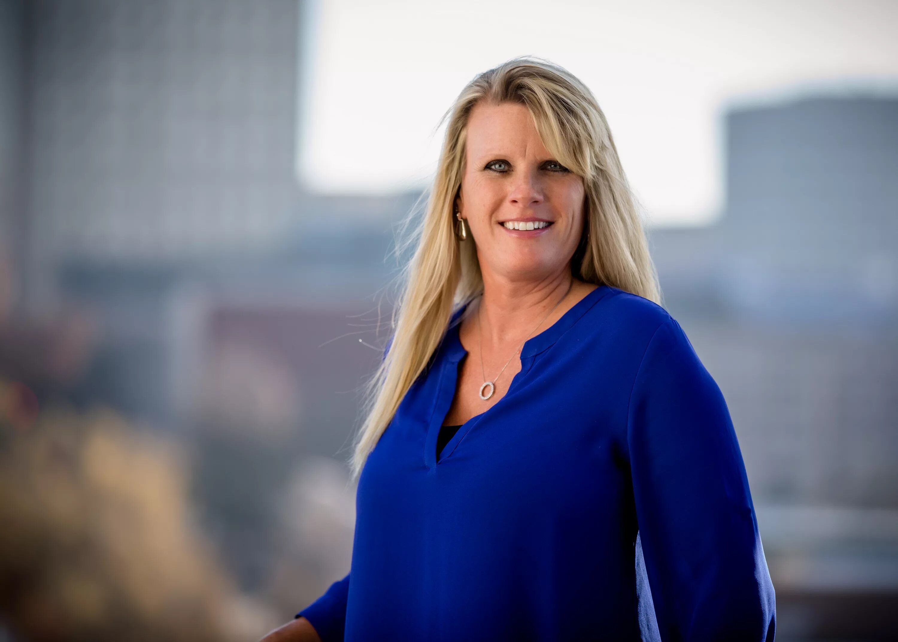 Julie start. Julie start