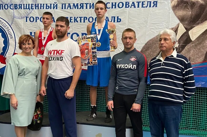 Школа бокса дмитрия яременко. Тайский бокс в ногинске. Бокс электросталь. Ташир бокса электросталь школа. Теннис электросталь.