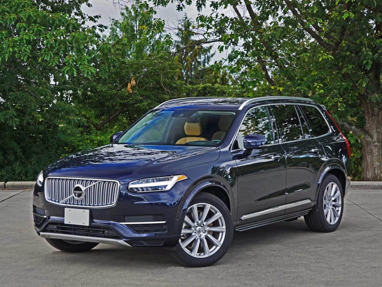 Купить сх 90. Volvo xc90 2017. Volvo xc90 2021. Volvo xc90 2018. Вольво xc90 синий.