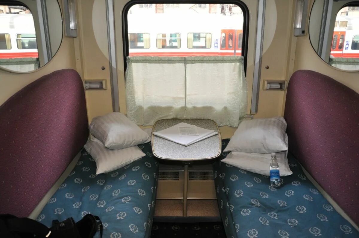 св г в м. ржд купе 2э. вагон св ржд. вагон люкс,1м фпк. татарстан премиум 002й поезд купе.