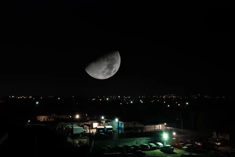 Как сфотографировать луну ночью