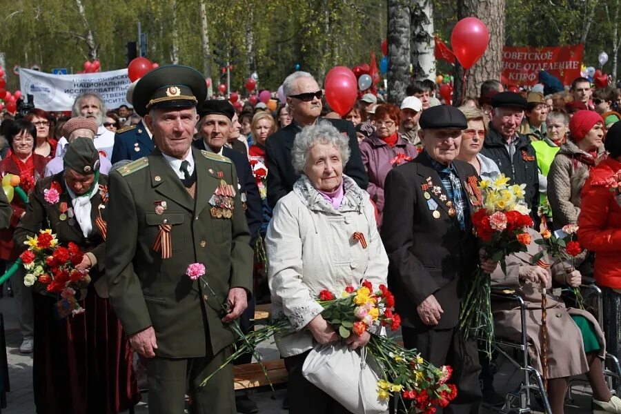 9 мая 2014 года. Парад военных 2014 год. Парад 9 мая в валдае. Парад победы 2021. Парад 9 мая пермь 2020.
