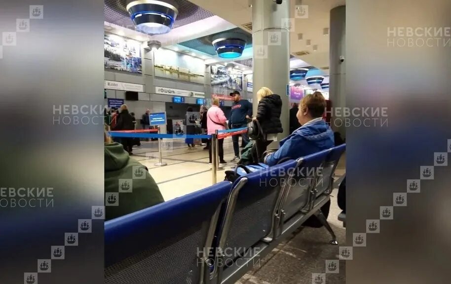 Рейс из новокузнецка в санкт петербург. Самолет и аэропорт. Самолёт санкт-петербург калининград. Грозный стамбул авиабилеты. Новокузнецк санкт петербург смерть пилота.