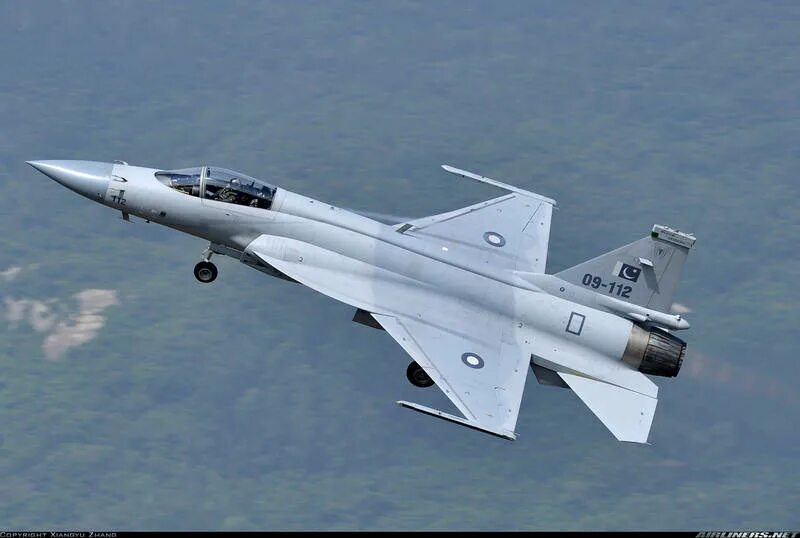 Истребитель словарь. FC 1 JF 17. JF-17 самолет. JF 17 истребитель. JF-17 (FC-1 Block 2).