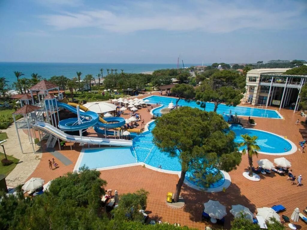 Life belek отзывы. Family Life Belek 5. Fun&Sun Family Club Belek 5*. Fun Sun отель Турция Белек. TUI Magic Life Belek 5 Белек.