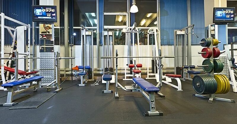 Спортзал рыбацкое. Атлантика тренажерный зал рыбацкое. Спортзал рыбацкое. Лидер зал рыбацкое. Фитнес хаус кудрово.