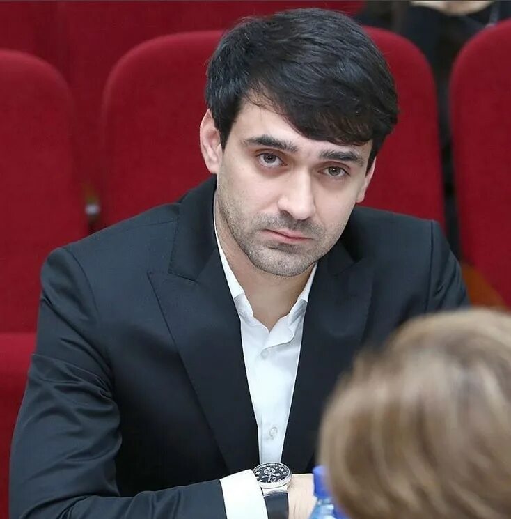 Магомед магомедов суд. Магомед расулов боец. Магомедом расуловым. Полицейский дагестанец. Дагестанец проломил голову.