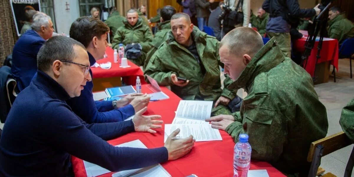 Российские военные. Военкомат России. Мобилизация Россия Россия 2023. Военные комиссариаты России. 1 апреля мобилизация в россии правда ли