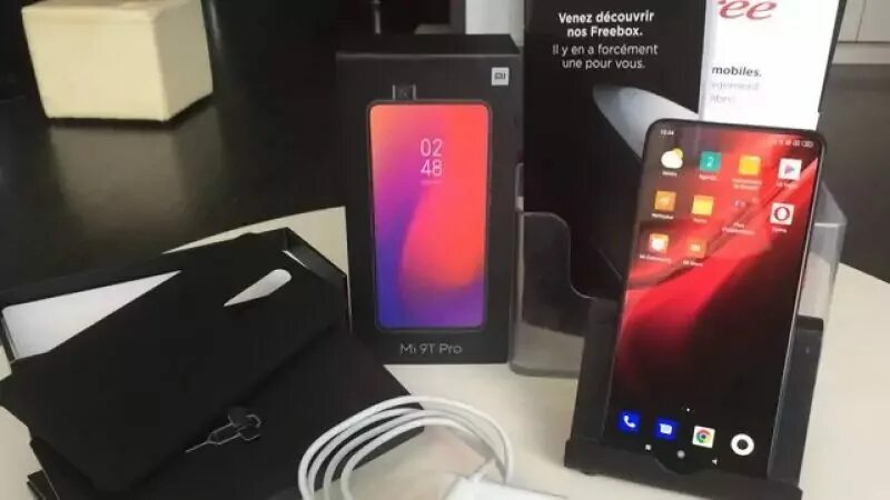 Xiaomi 9t комплектация. Xiaomi 9t коробка. Xiaomi mi 9t Pro коробка. Xiaomi mi 9 комплект. Mi 9t vs mi 9t pro