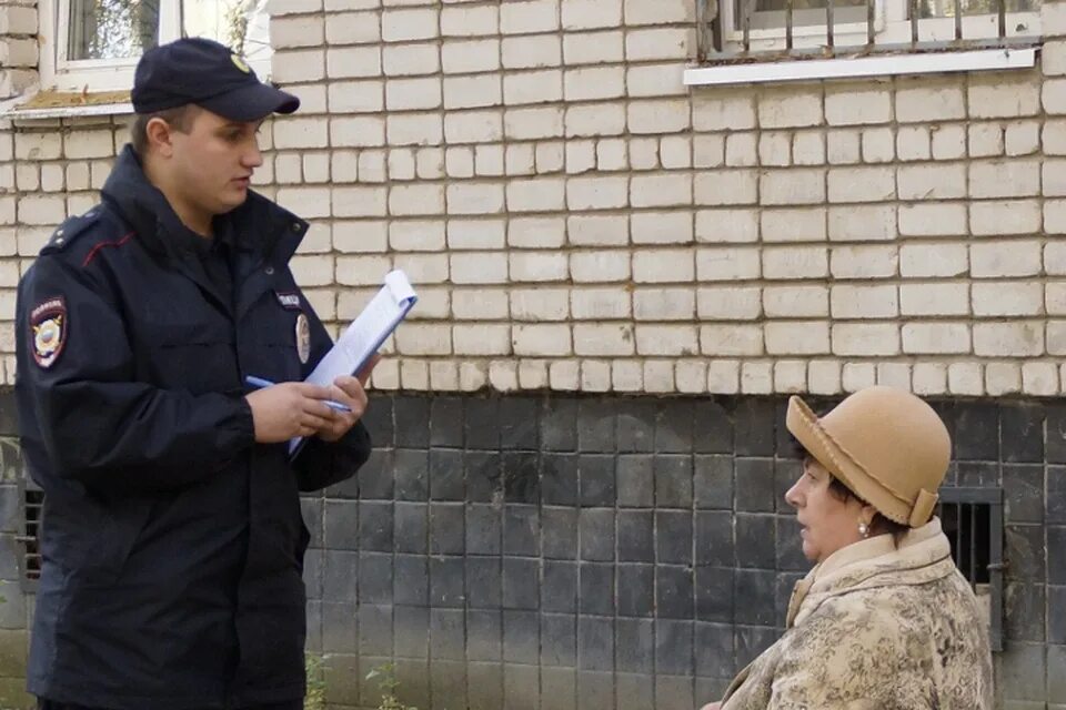 Полиция фото. УУП. Лицо полицейского. Украинские полицейские. Институт участковых