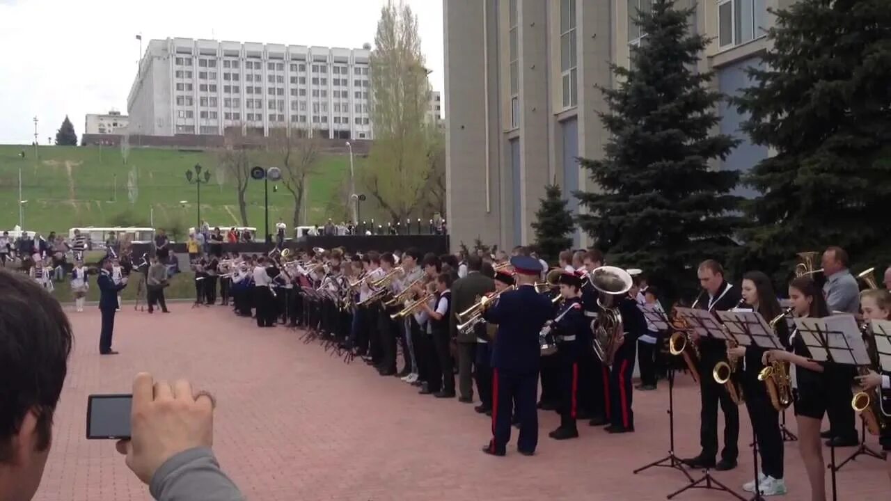 Сыгра н нн ый оркестром марш. Марш победы фестиваль духовых оркестров самара парк победы. марш «прощание славянки» оркестр министерства обороны. фестиваль духовых оркестров в самаре. военно духовой оркестр прощание славянки.