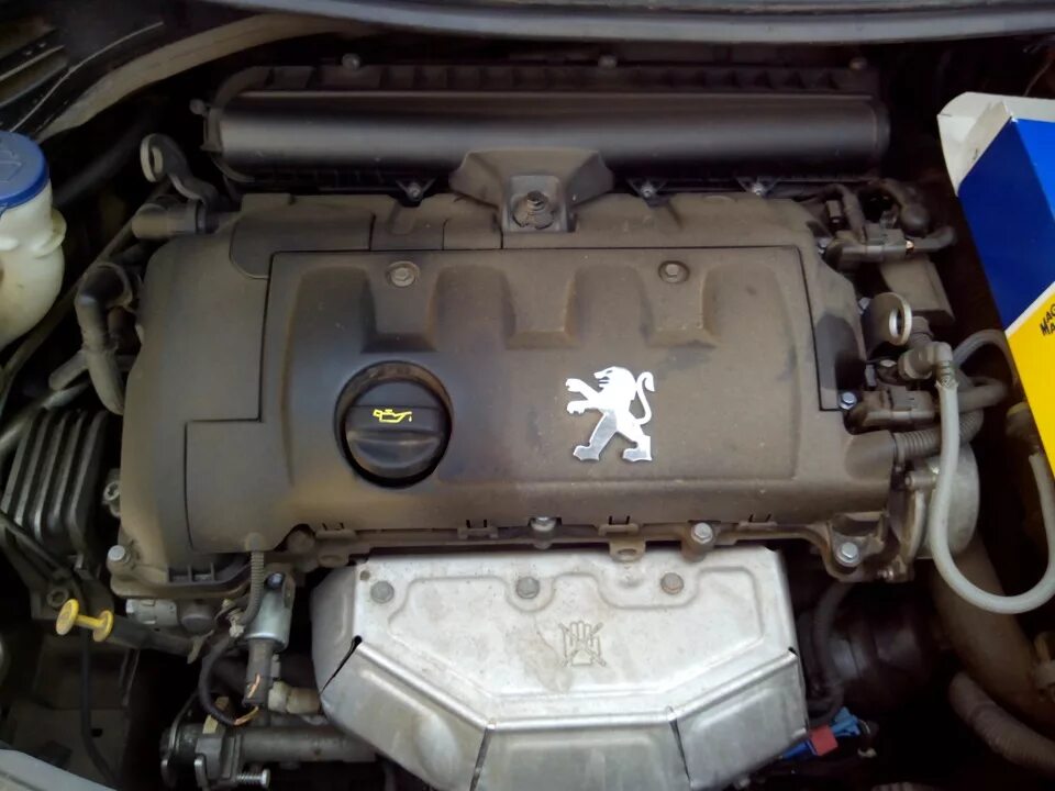 Как поменять воздушный фильтр на пежо 307 Замена фильтров Peugeot 206 Sedan, 1,4 л, 2007 года своими руками DRIVE2