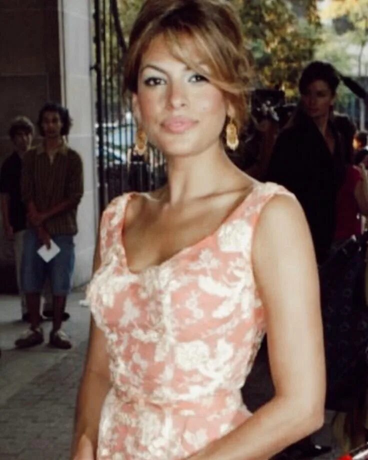 Pin by Eva B on Eva Eva mendes, Eva mendes dress, Eva mendes collection