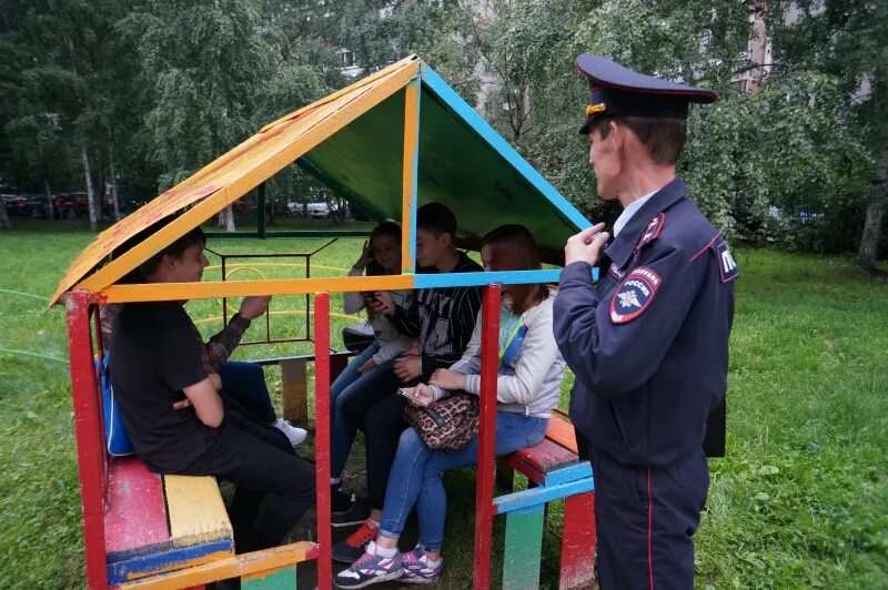 Участковый бийск. Участковый полицейский в Лесном Городке. Участковый ОП 2 Орск. Участковые в оп2, Нижневартовска. Участковые уполномоченные ОП 2 Г. Липецка.