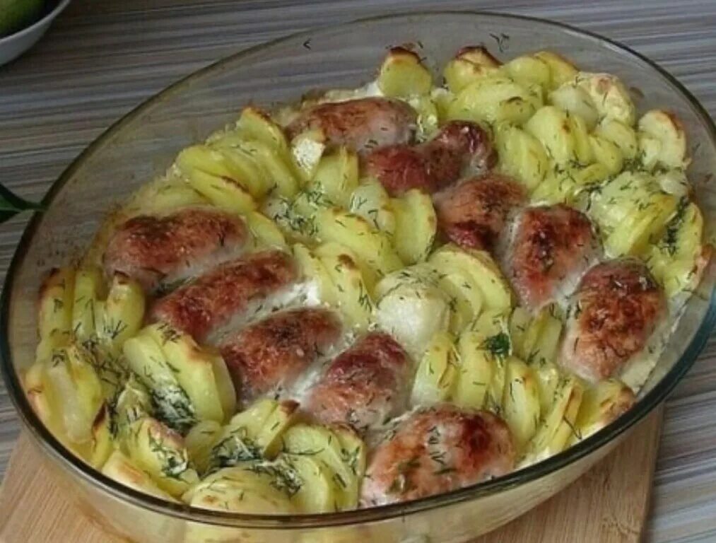 Мясные рулетики с картошкой в сливках. Вкусные блюда. Приготовить легкое и вкусное блюдо. Блюда на ужин. Блюдо из кабачков и помидоров.