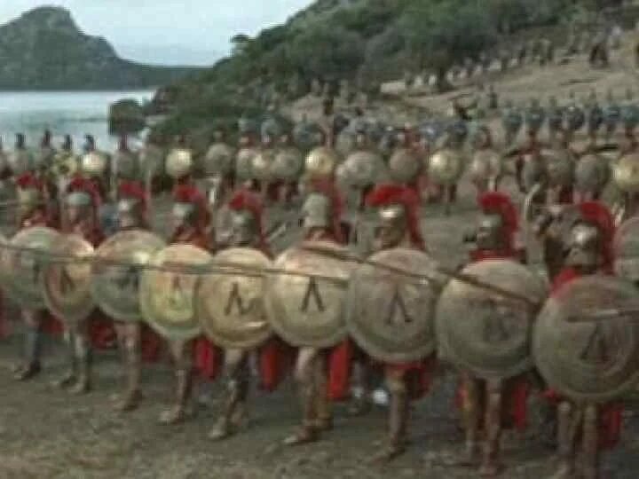 300 Спартанцев в ущелье. 300 Спартанцев битва при Фермопилах. Битва в Фермопильском ущелье. 300 Спартанцев в Фермопилах.