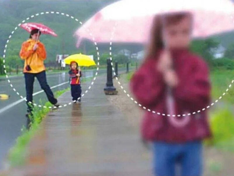 Зрение близорукость. Причины возникновения близорукости и дальнозоркости. Близорукость дальнозоркость нормальное зрение физика. При близорукости преломляющая сила хрусталика. Бифокальные очковые линзы.