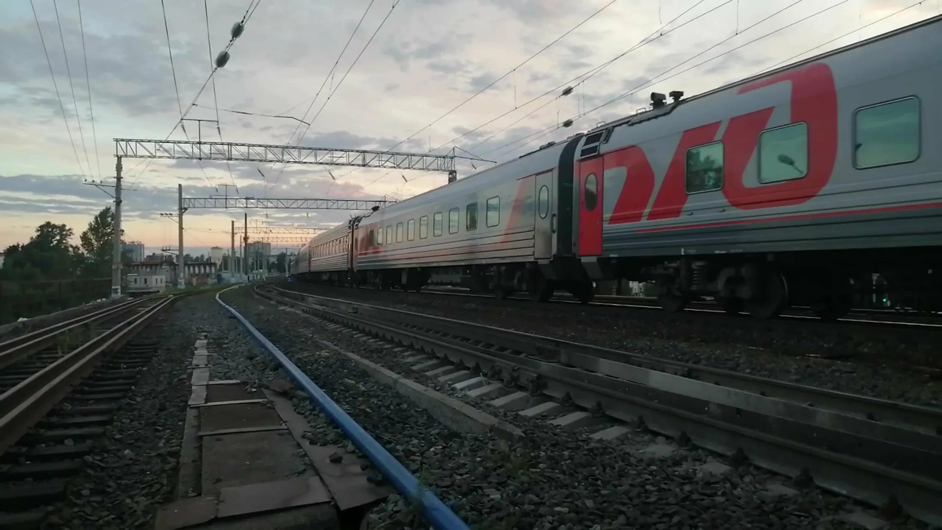 Эп20. Поезд 22 санкт петербург. 043а поезд. Эп20 065. Поезд 022ч санкт-петербург мурманск двухэтажный.