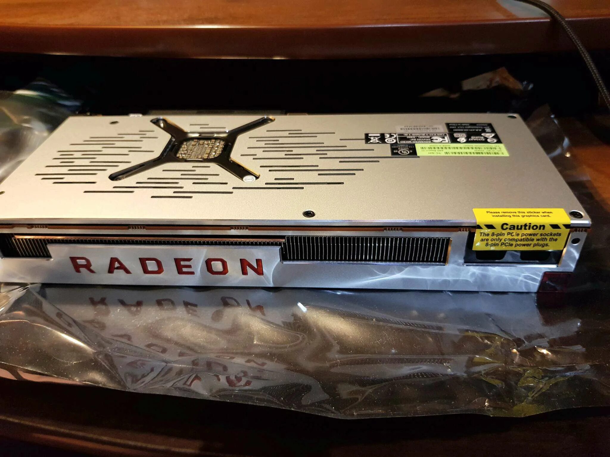 Asrock radeon vii. Asrock amd radeon vii 16gb.