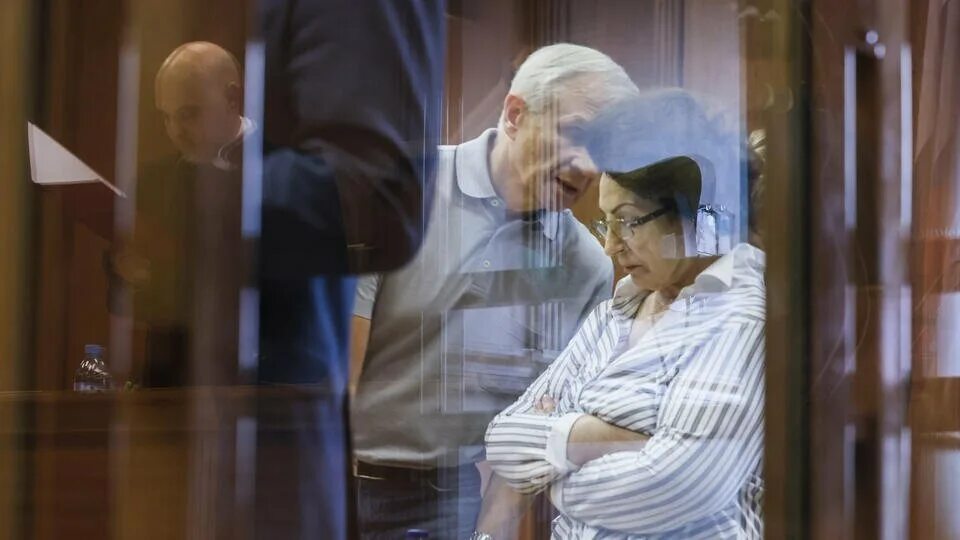 Скандал в госдуме с белоусовым. Скандал в госдуме с белоусовым. Чернышов вице спикер. Скандал в госдуме с белоусовым. Скандал в госдуме с белоусовым.