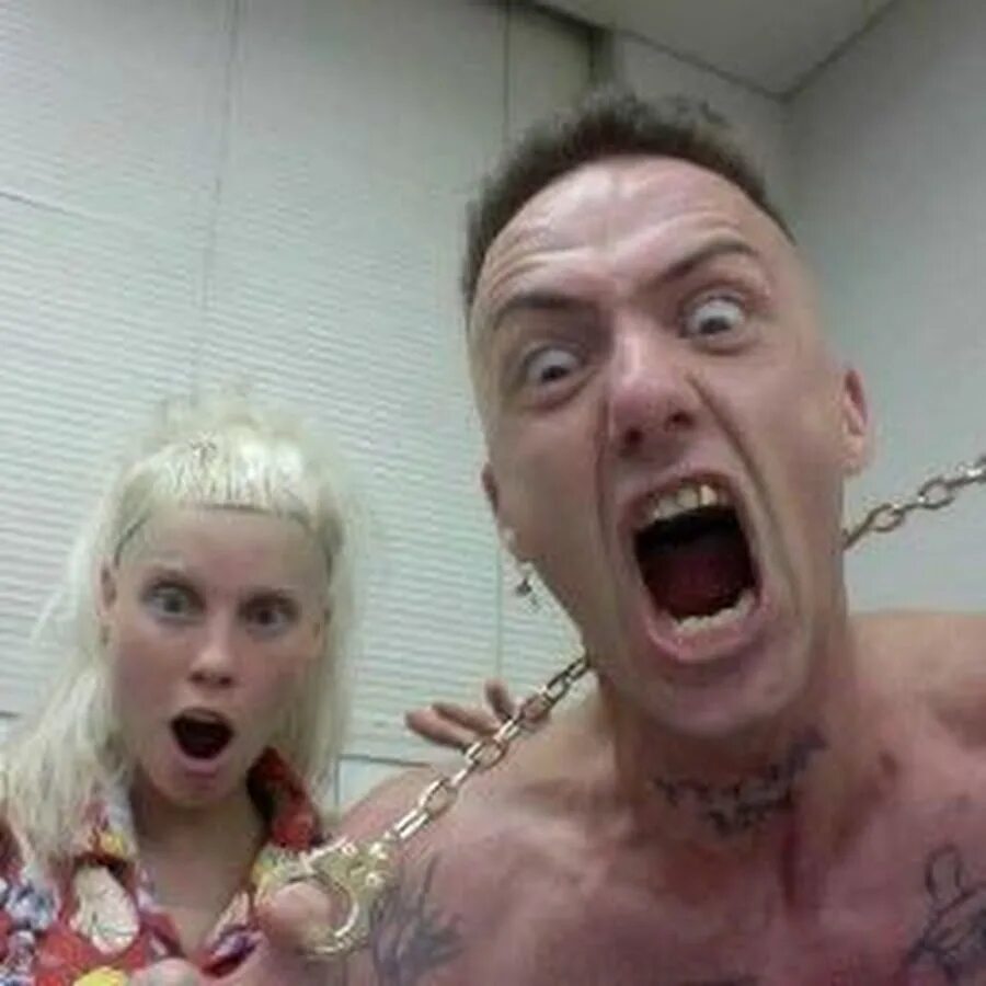 Анис die antwoord. Yolandi Visser wat pomp. Cookie Thumper! Die antwoord клип. Antwoord cookie thumper