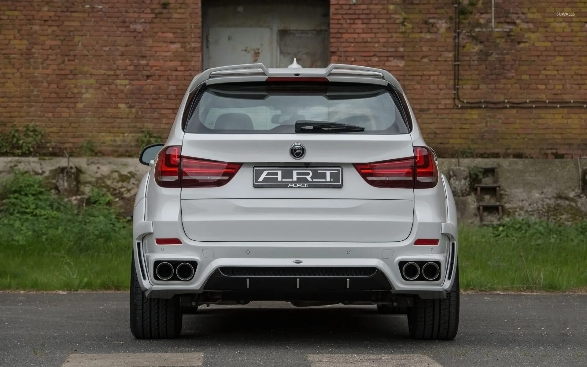 Michi x5. BMW x5m f85. BMW x5 f15. BMW x5 2015 back. BMW x5 Bodykit.