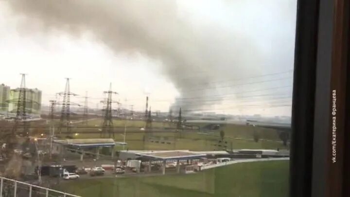 Запах гари в санкт петербурге. Запах гари в бишкеке. Ленфильм тамбасова обрушился. Что за дым в приморском районе. Пожар задымление.