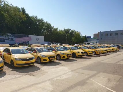 23 автомобиля