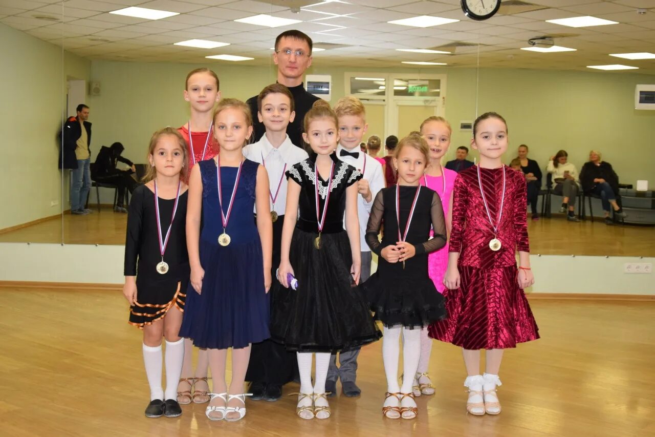 бальные танцы дарья ялта. бальные танцы чача клуб. бальные танцы латина взрослые. латиноамериканские танцы симферополь. совпель тимофей бальные танцы.