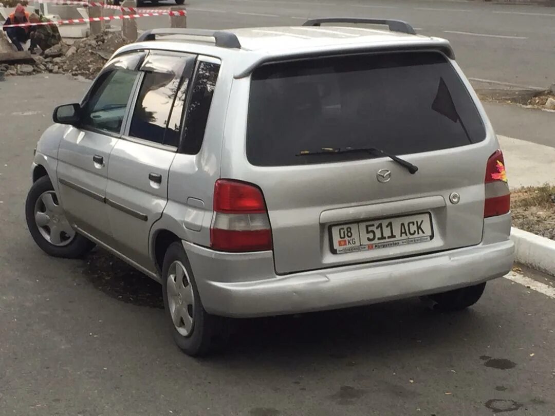 Мазда демио 1 поколение. Mazda Demio 1 поколение. Mazda Demio 1997. Mazda Demio, 1997 г. в.. Мазда Демио 1997 года.