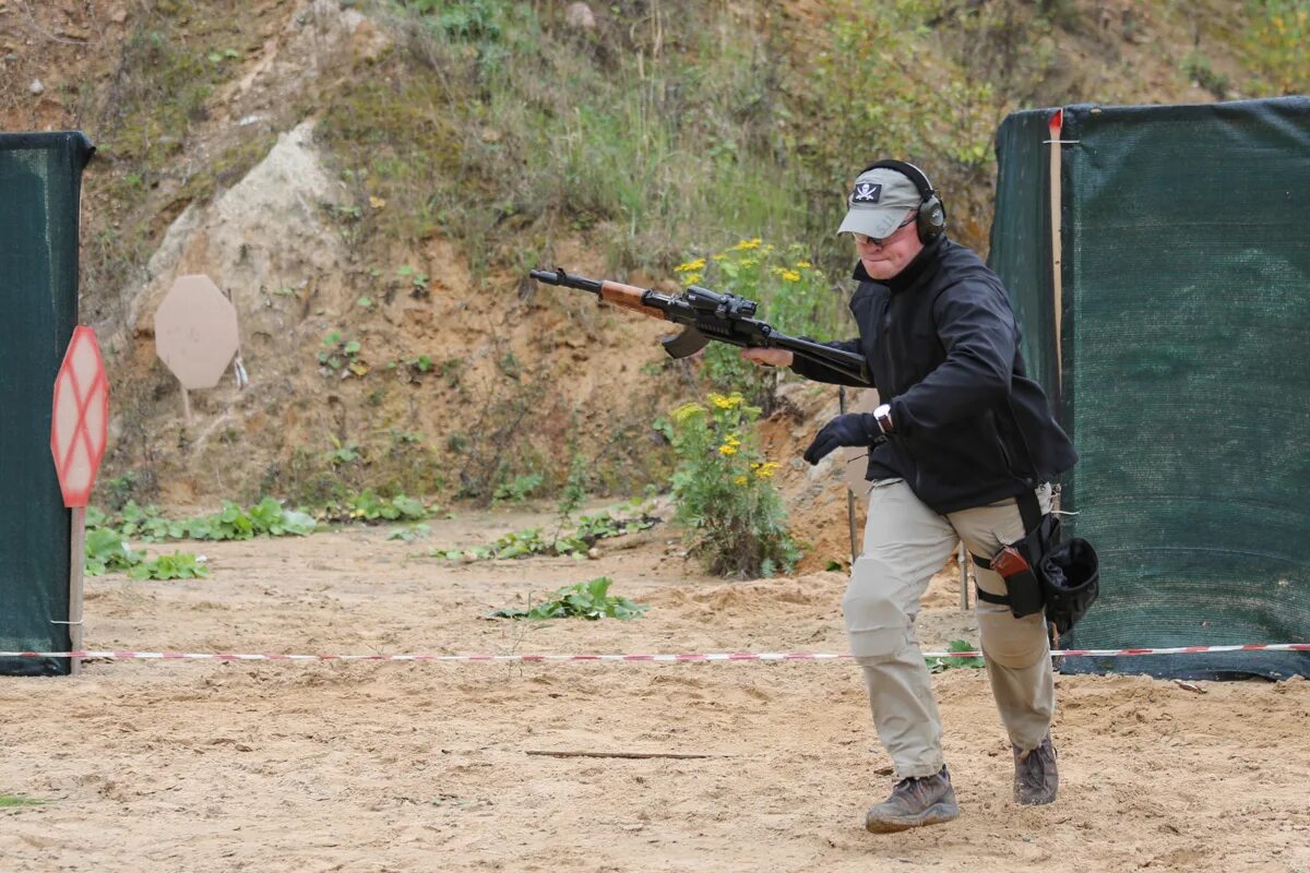 двухточечная опора для стрельбы. двухточечная опора для стрельбы. снаряжение для стрельбы. спортивная стрельба спортинг. снаряжения для спортивной стрельбы.