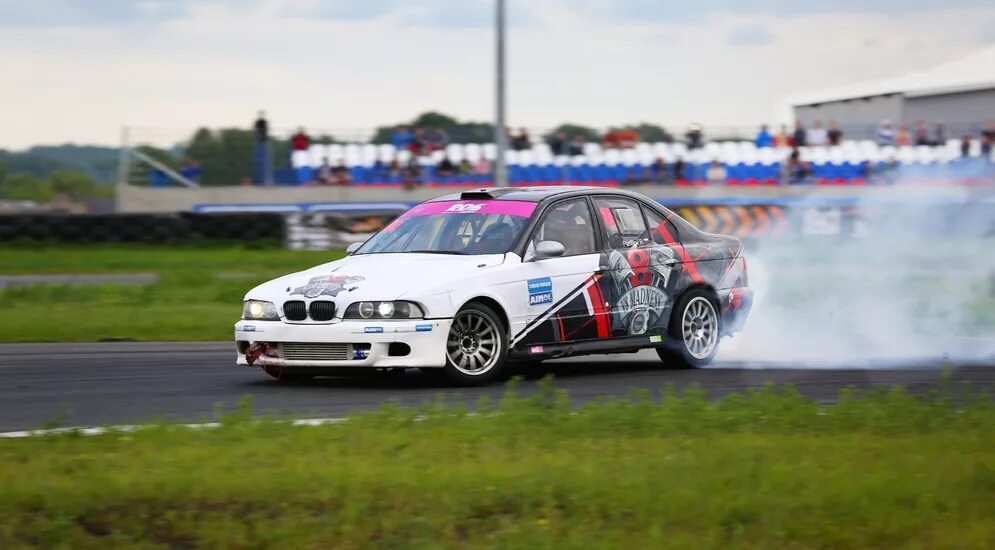 M5 drift. BMW e39 Drift. BMW m5 e39 Drift. БМВ е39 дрифт. BMW e39 Rally.