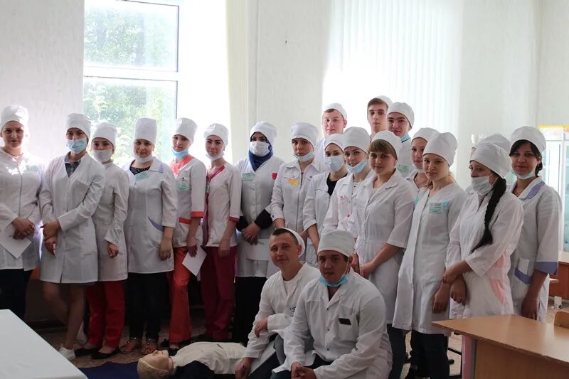 уральский мед колледж губаха. колледж мид. производственная практика в медицинском колледже. студент медицинского вуза. липецкий медицинский колледж.