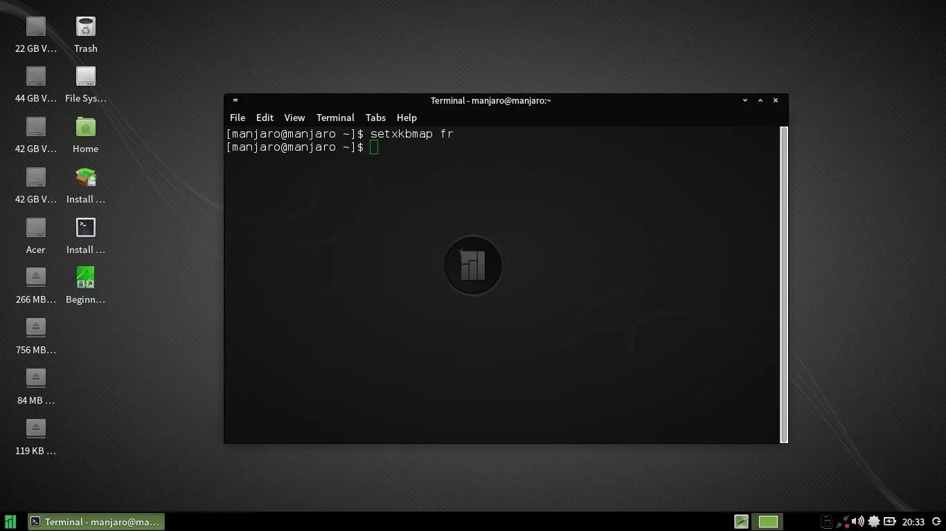 Jelly manjaro купить. Manjaro XFCE. Manjaro kde Terminal. Manjaro XFCE Terminal. Manjaro фото.