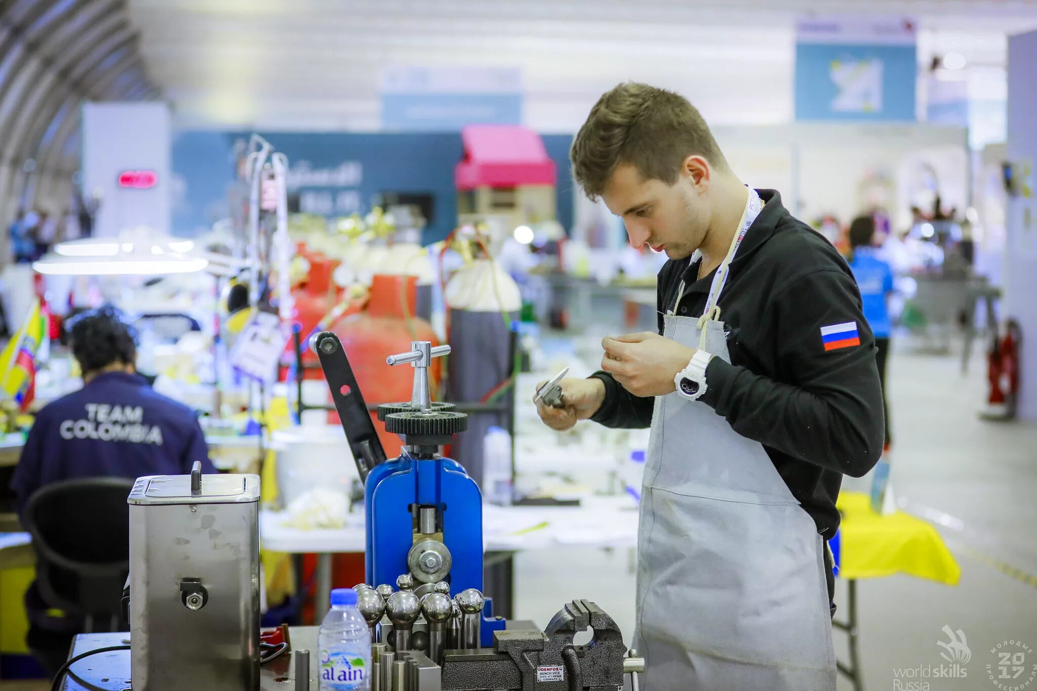 World skills are. WORLDSKILLS. Чемпионат профессионального мастерства. Молодые профессионалы WORLDSKILLS Russia. Кубики WORLDSKILLS.