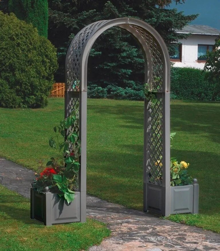 Садовая арка для цветов