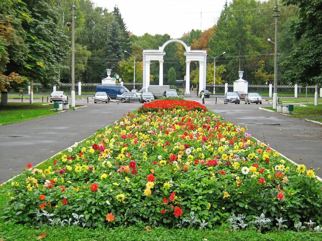 Коломна скверы. Парк мира коломна. коломна городской парк. парк мира коломна фонтан. центральный парк коломна.